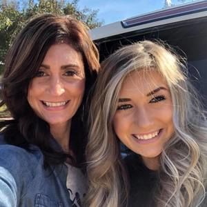 Meet your Posher, Robyn